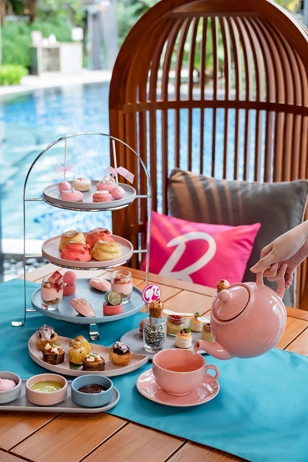 Barbie Hotel | Pink Afternoon Tea 