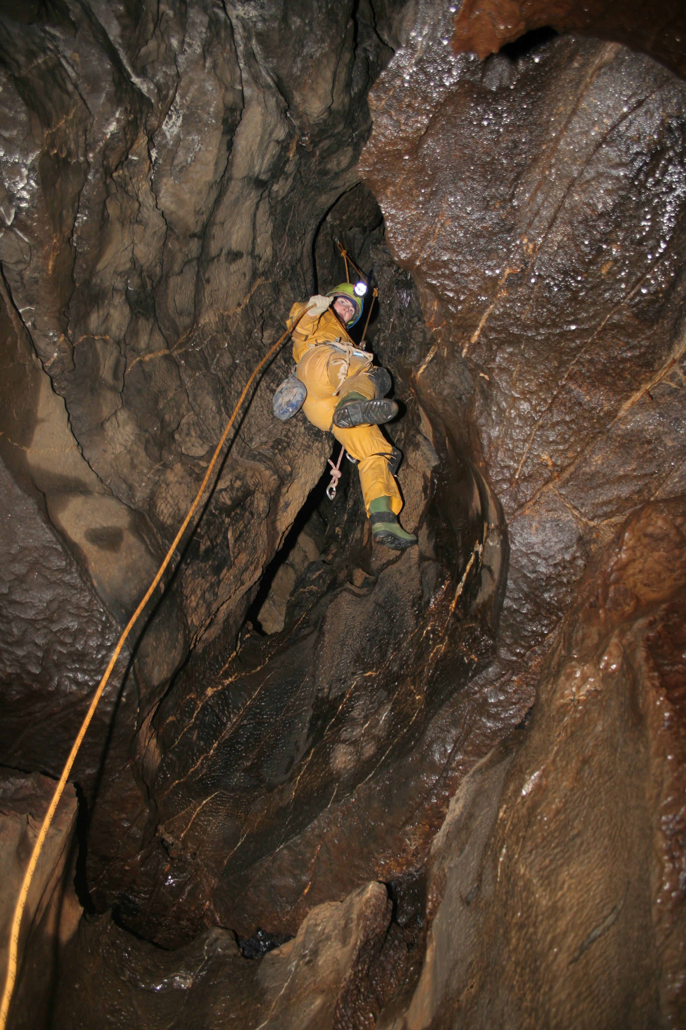 Caving SRT in Notts Pot, Derbyshire