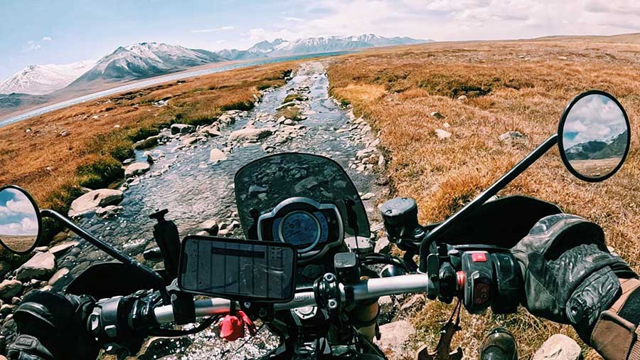 The Scrambling Nomad