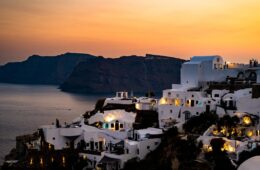 Santorini Volcano & Hot Springs - volcanic hot springs