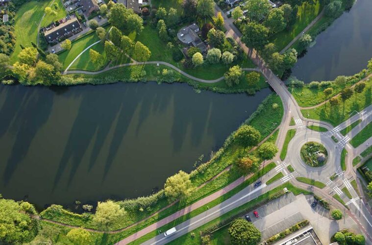 Discover stress-free travel in the Netherlands with Taxi Hengelo. Enjoy eco-conscious rides, local expertise, and convenience for discovering Hengelo...