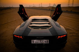 Luxury Car Rental in Dubai - A Tourist's Guide