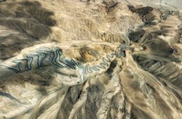 China’s Most Stunning Deserts in Xinjiang & Along the Silk Road Desert mingsha mountain